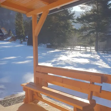 Alpesi faház Planinska Brvnara *