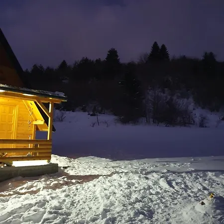 בקתה Planinska Brvnara קופרס